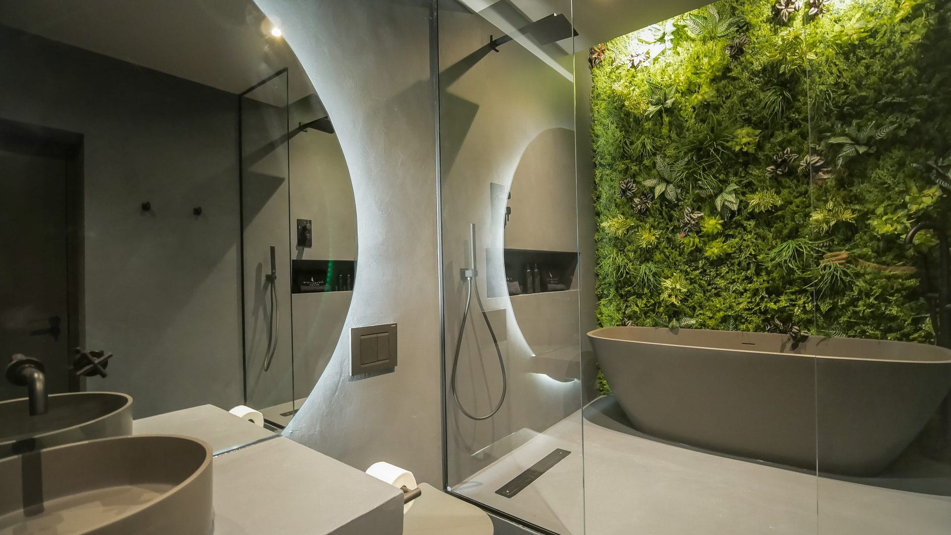 midnight-boutique-bathroom