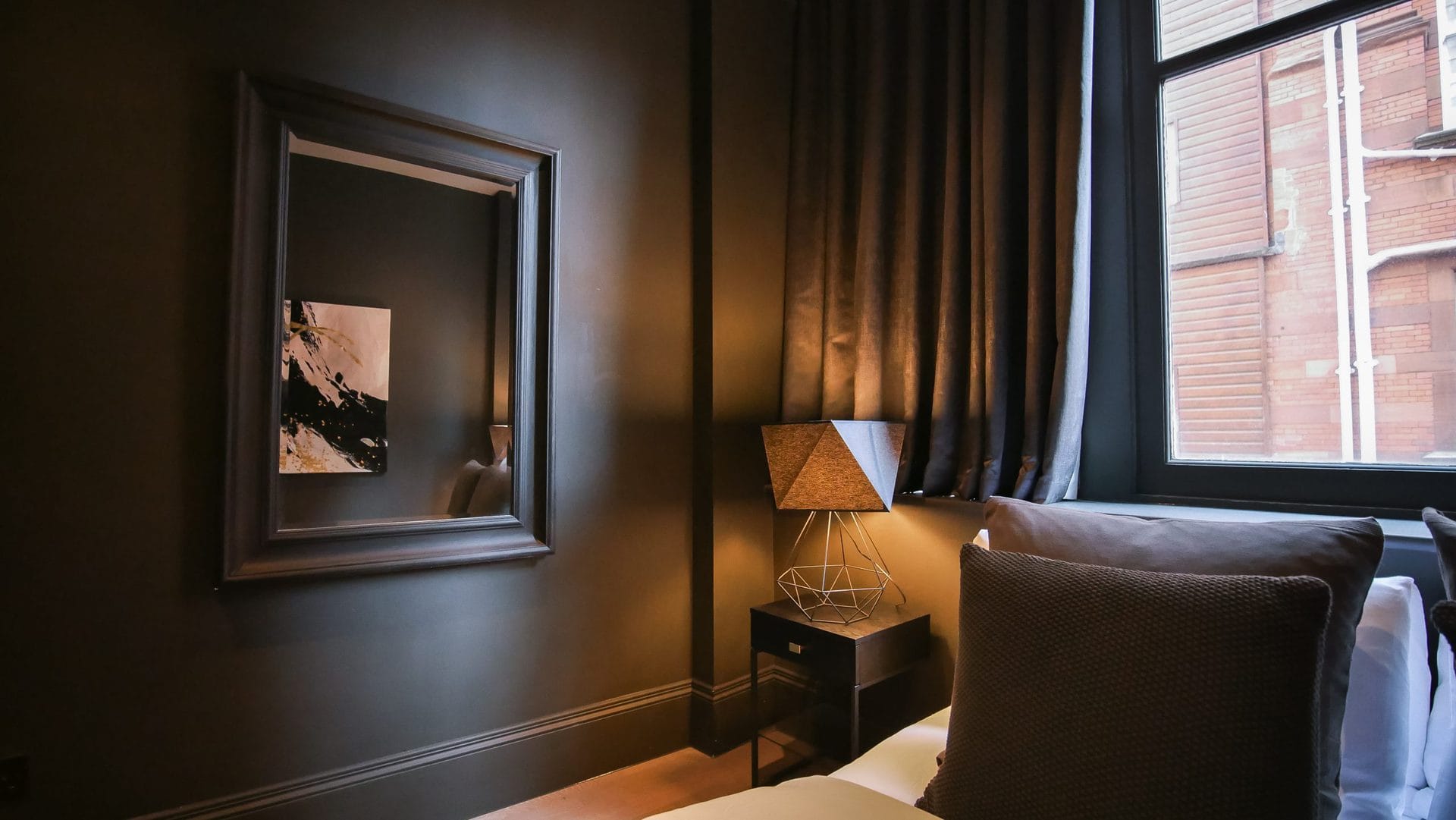 midnight-boutique-bedroom