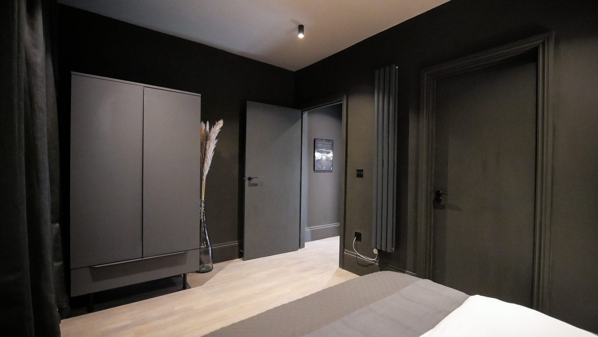 midnight-boutique-bedroom