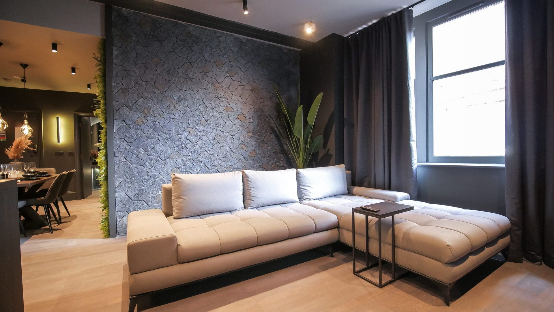 midnight-boutique-lounge