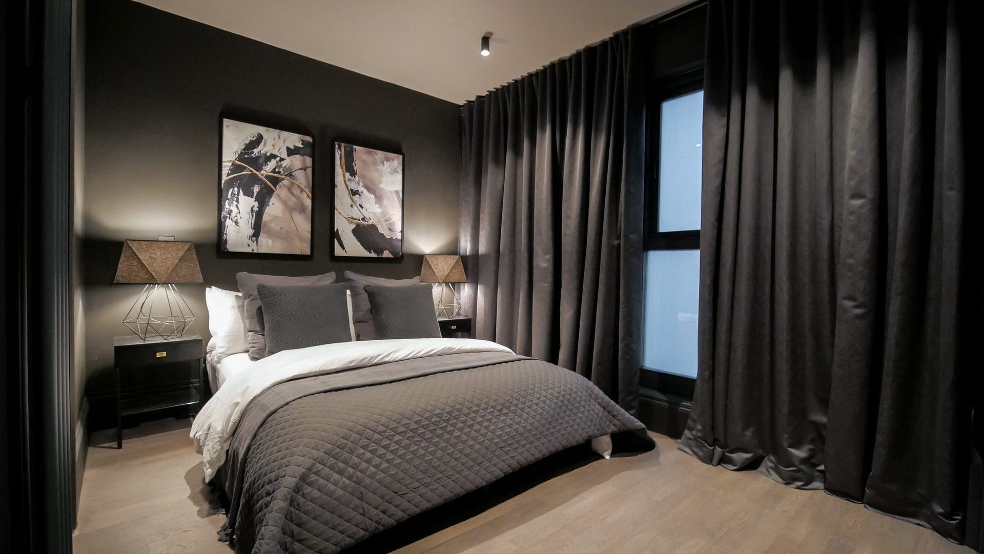 midnight-boutique-bedroom