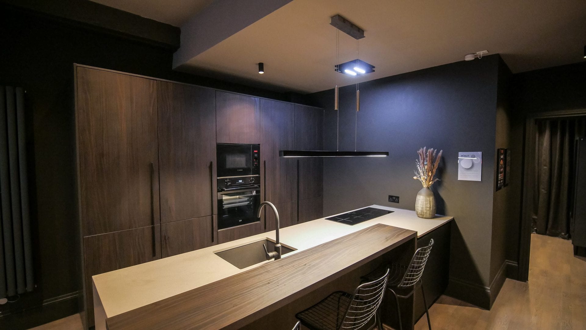 midnight-boutique-kitchen