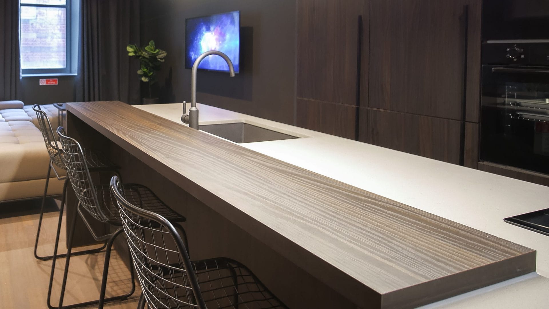 midnight-boutique-kitchen