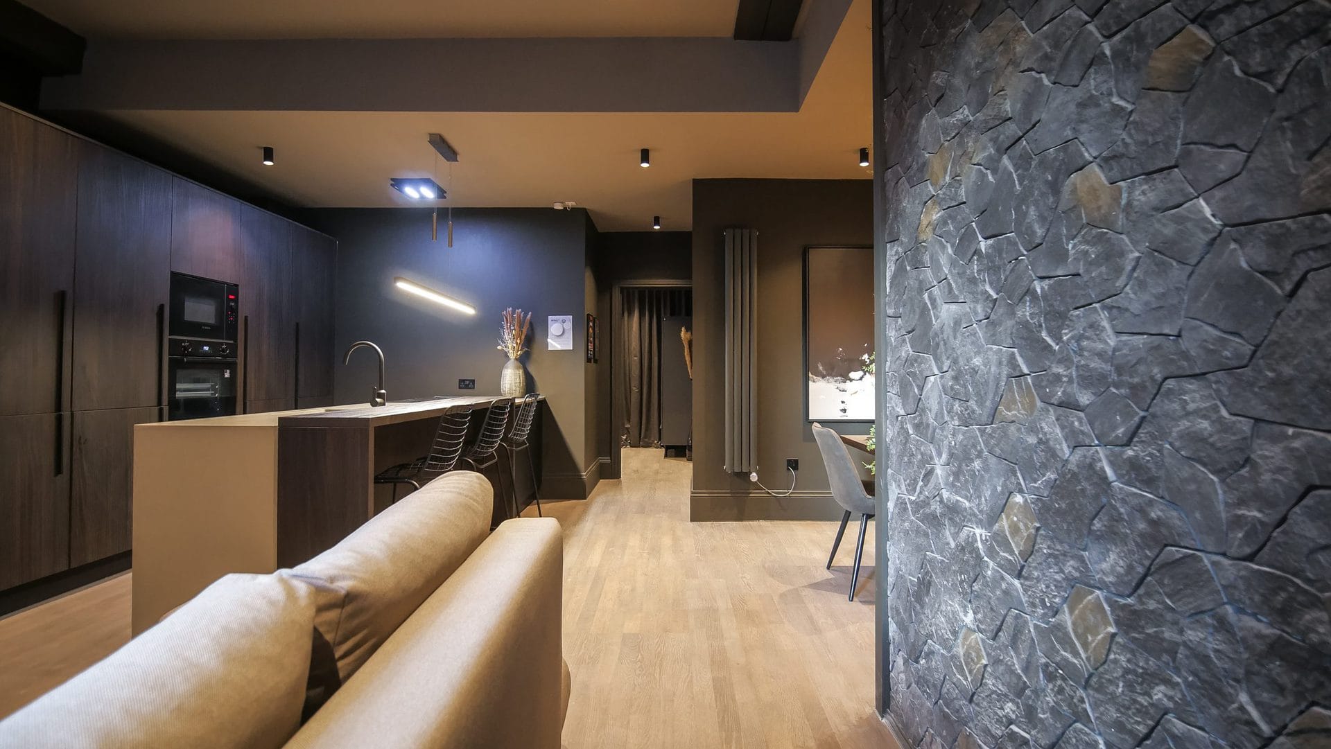 midnight-boutique-open-plan