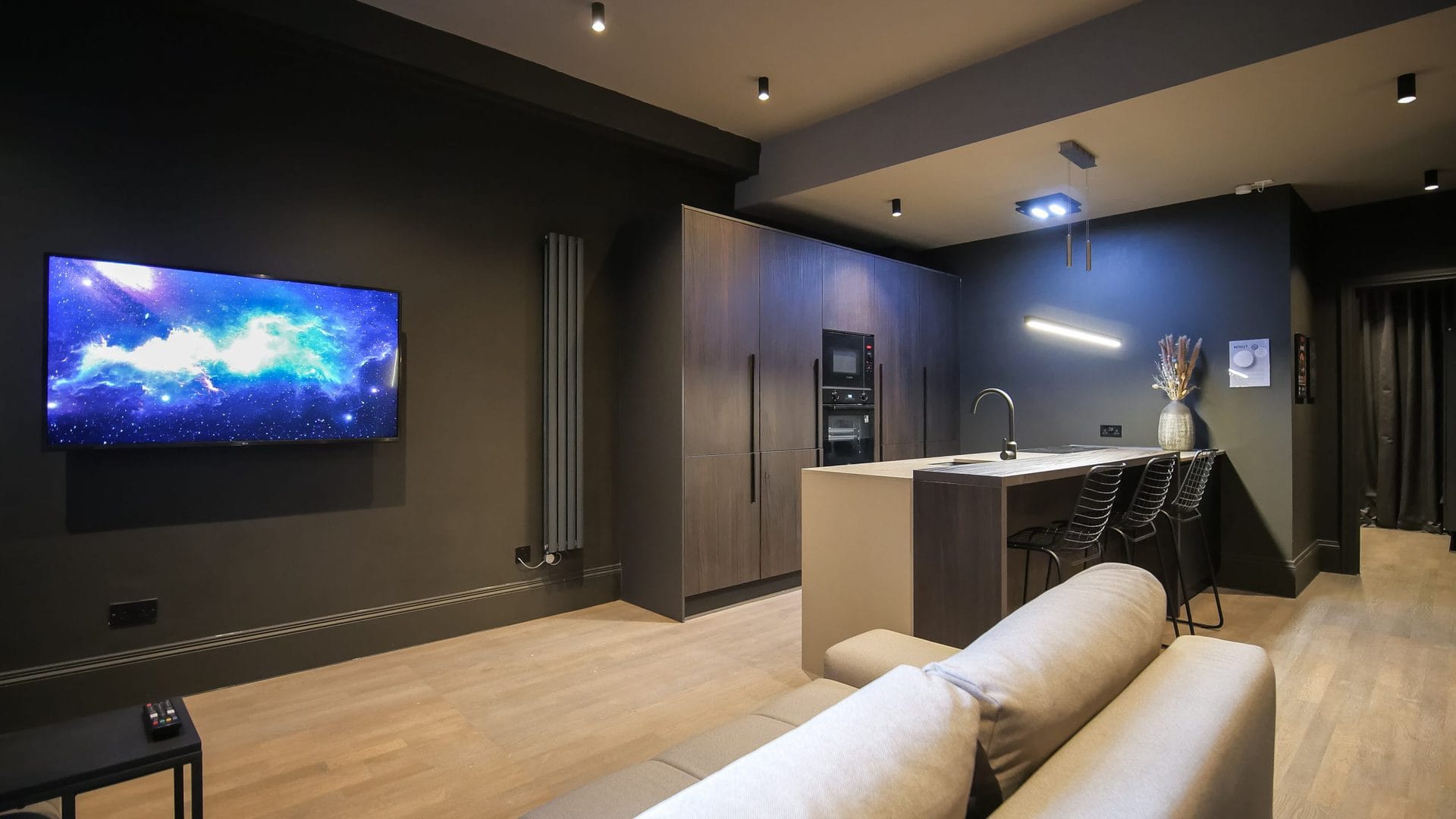 midnight-boutique-open-plan