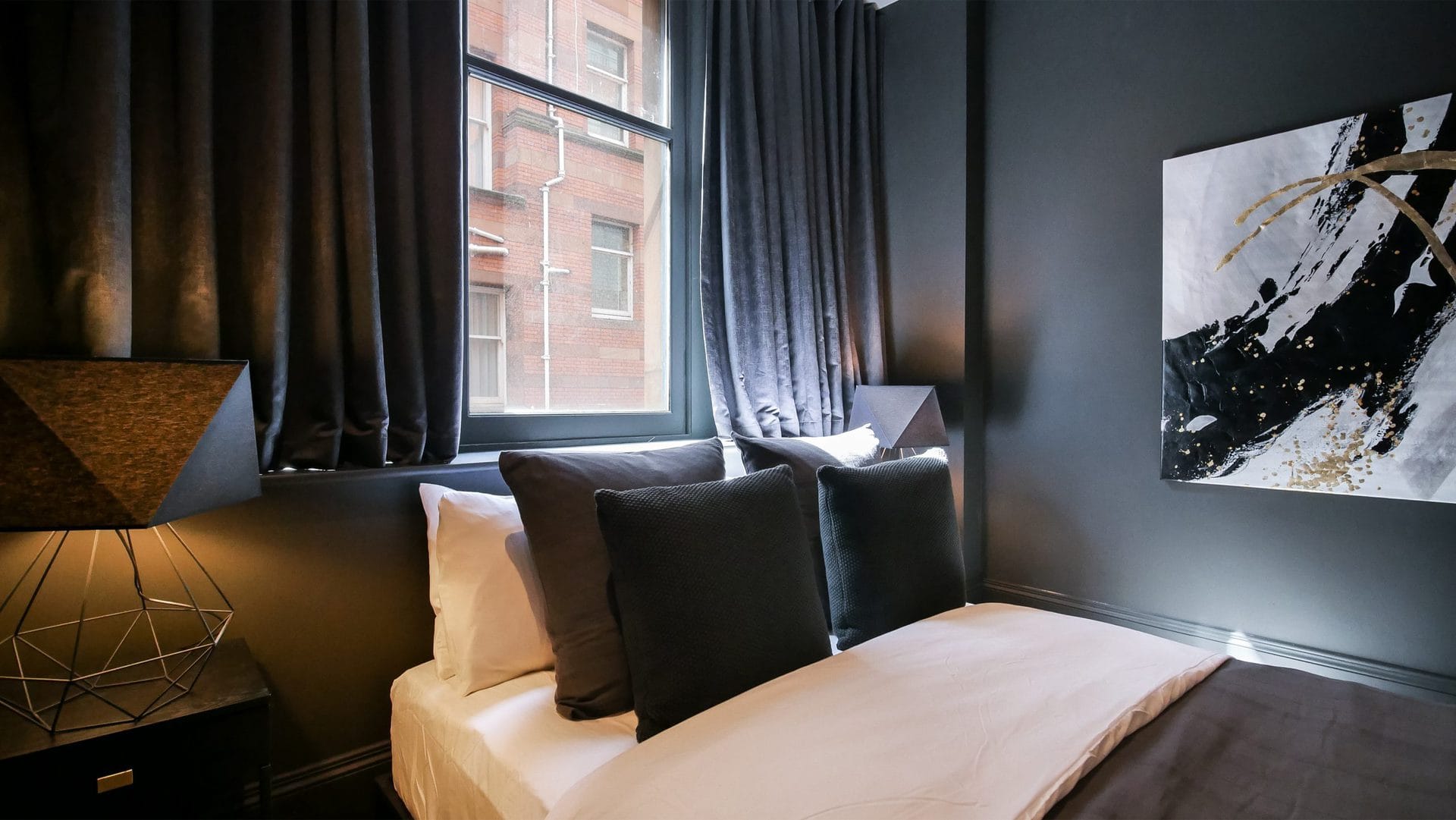 midnight-boutique-bedroom
