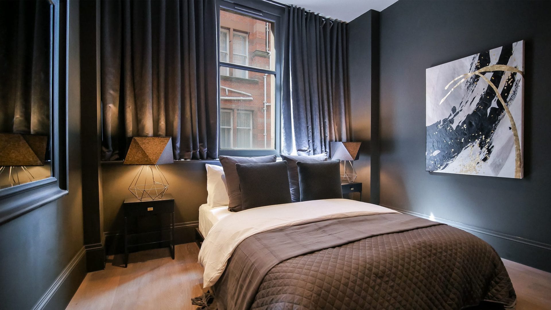 midnight-boutique-bedroom