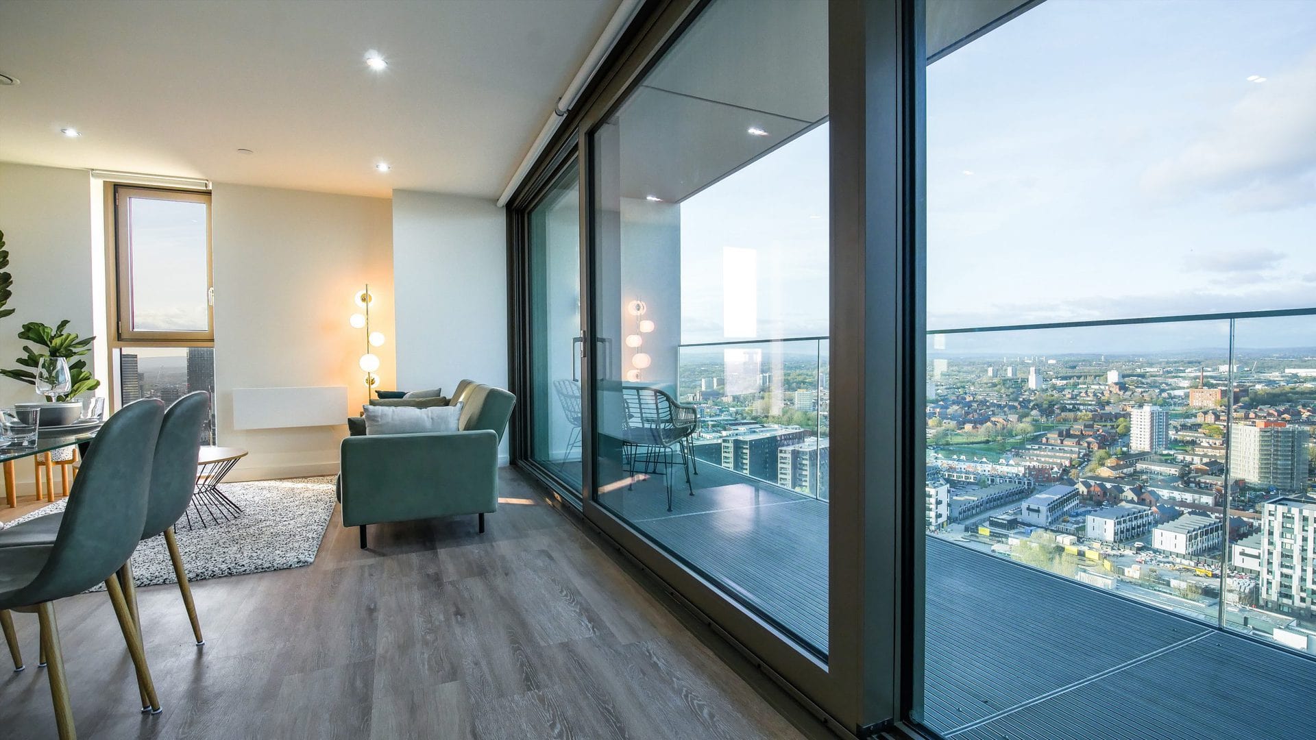 oxygen-skyline-penthouse-view