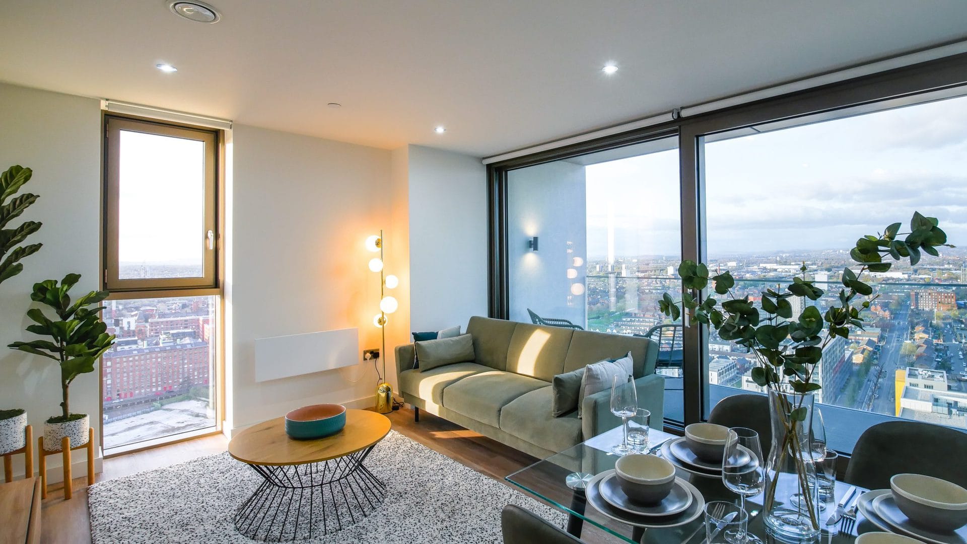 oxygen-skyline-penthouse-lounge-diner