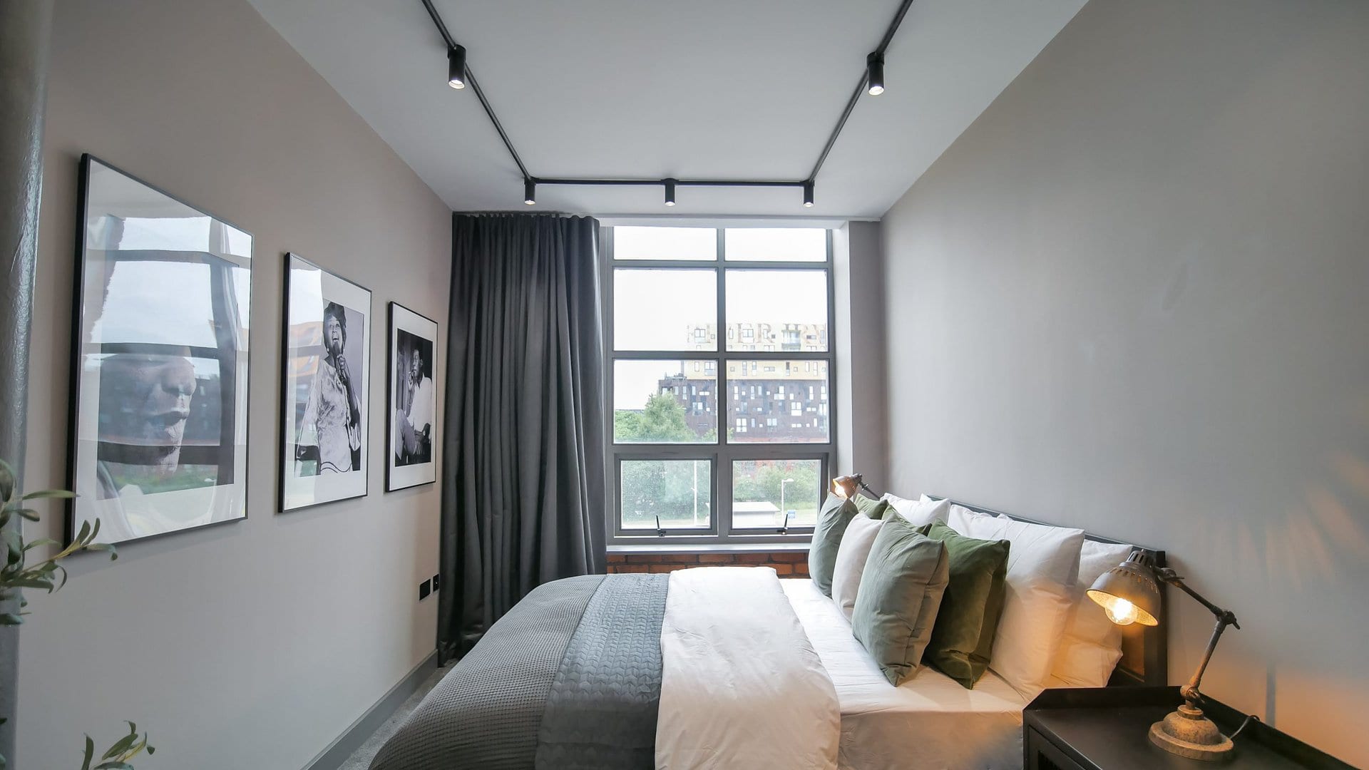 manhattan-boutique-bedroom