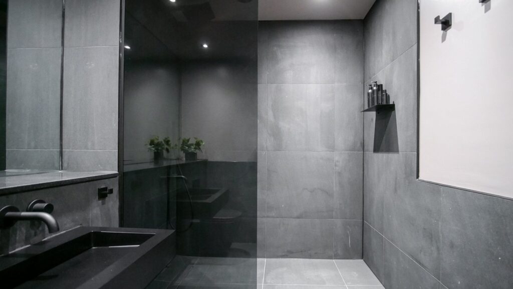 manhattan-boutique-bathroom